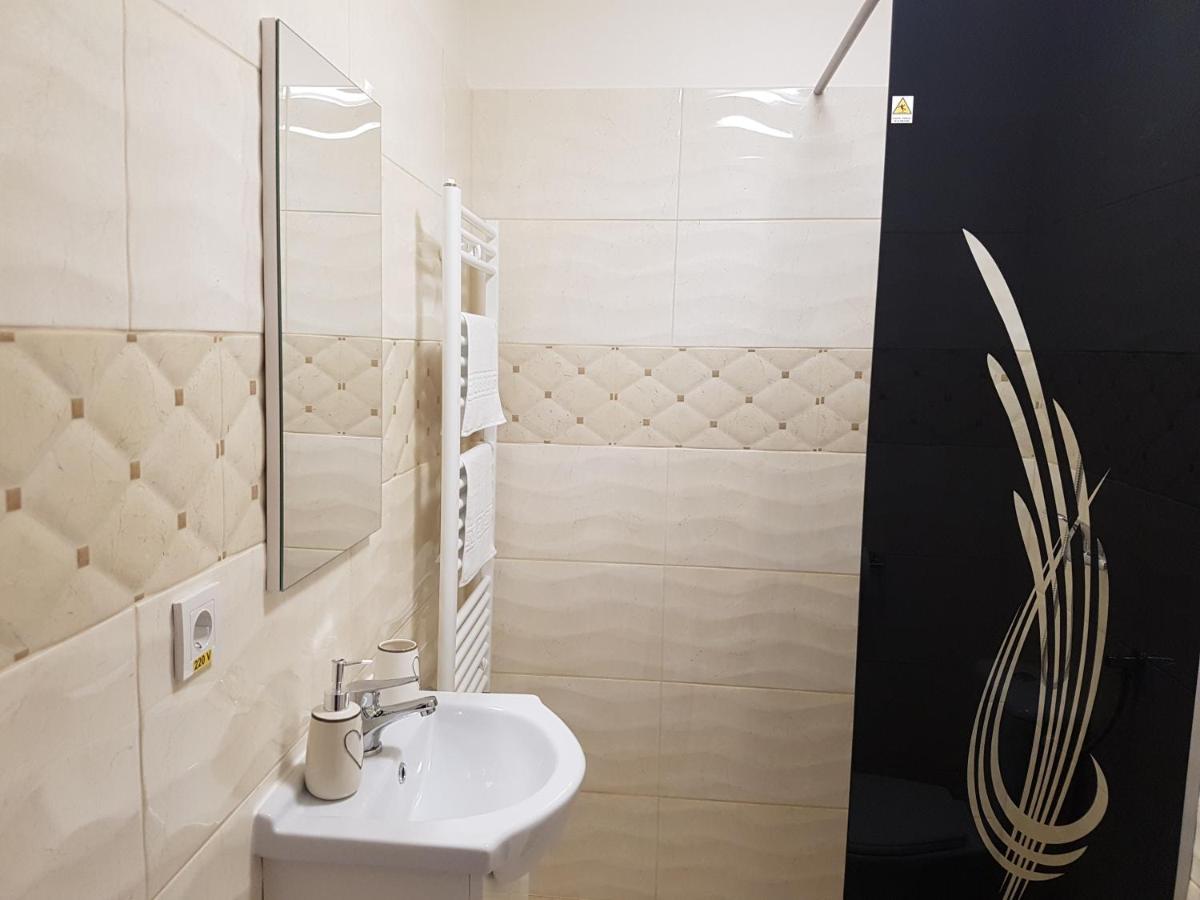 Bed and Breakfast Casa Irinella Satu Mare Zewnętrze zdjęcie